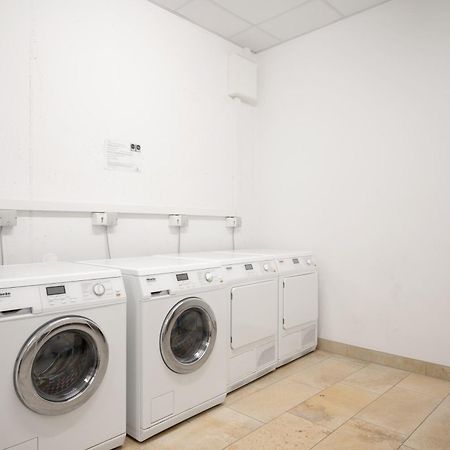 Snooze Apartments Holzkirchen  Bagian luar foto