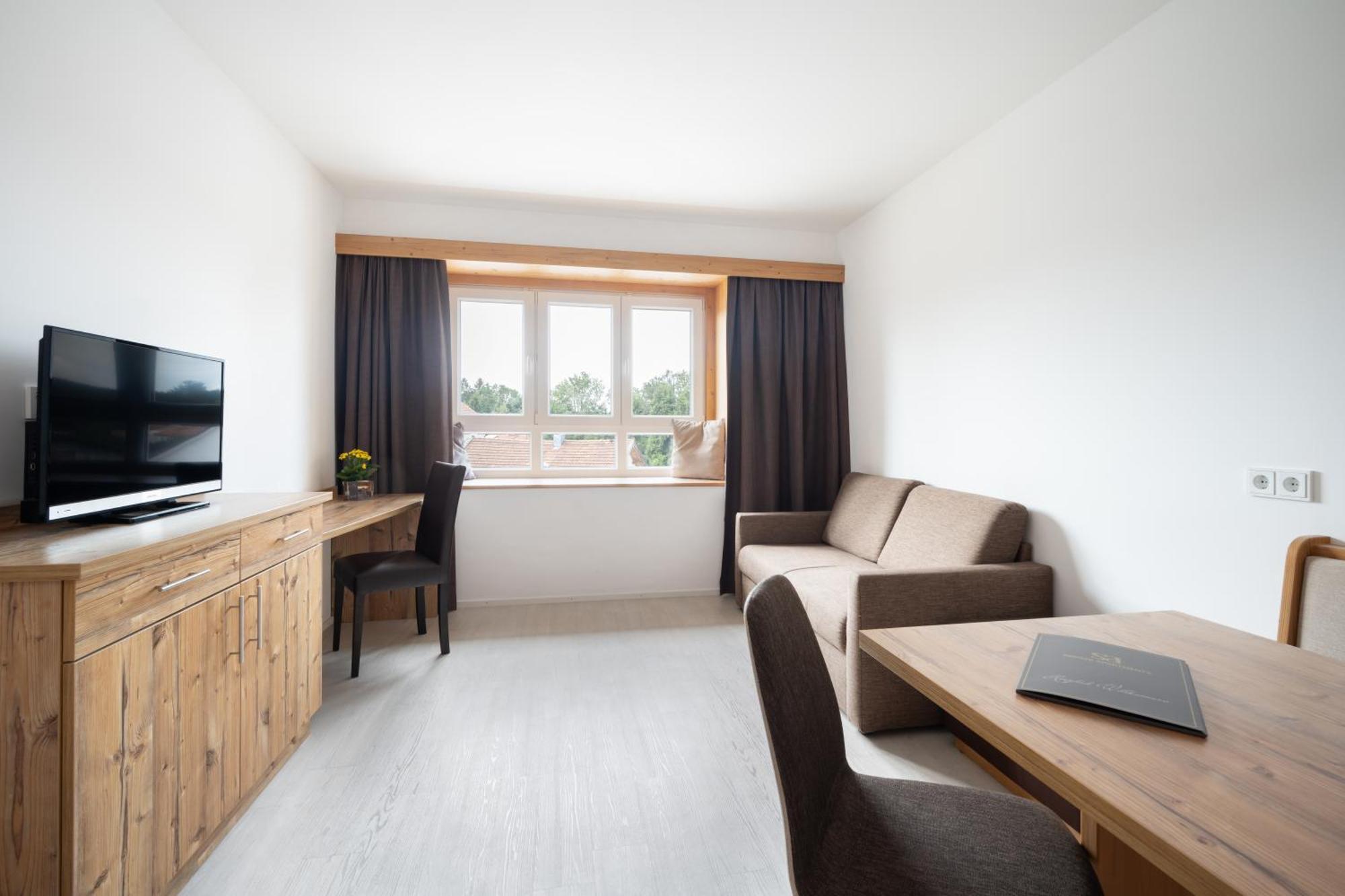 Snooze Apartments Holzkirchen  Bagian luar foto
